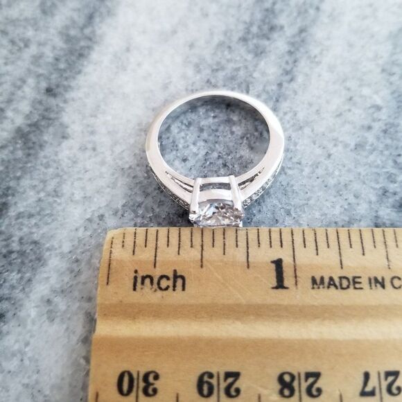 Vintage Silver Tone Rhinestone Ring, About Size 7, Solitare Band, Estate - Picture 6 of 7